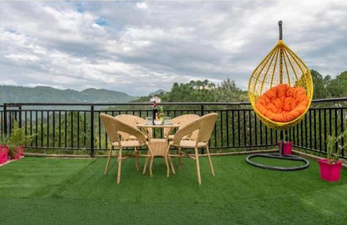 Dharampur Apartment | Exotic Stays I Mountain Mist Inn l Family Groups I Helpfull Staff I Open Air Lawn & Rooftop I Pet friendly & Serviced Apts I Kasauli
