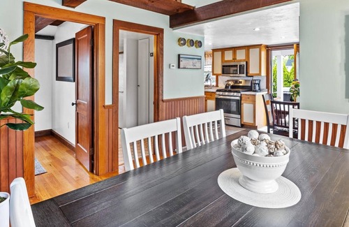 Wareham Center House | Expansive Cape Cod Retreat in Wareham: Modern Amenities and Traditional Charm with Private Courtyard
