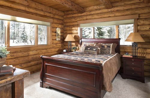 West Glacier Cabin | Expansive Log Home Lodge with Resort Amenities