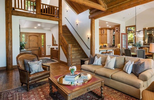 Edwards House | Expansive Ski-in/out Retreat at Arrowhead | Bearberry Lodge