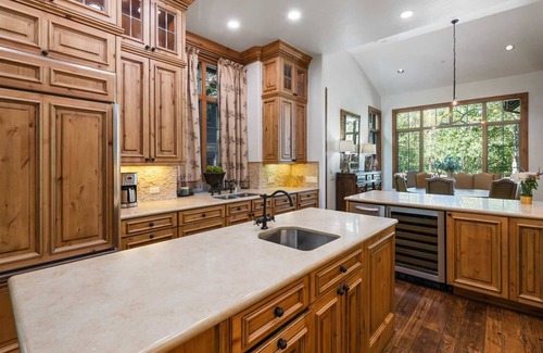 Edwards House | Expansive Ski-in/out Retreat at Arrowhead | Bearberry Lodge