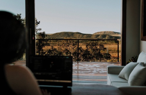 Alto Paraiso de Goias Ski Chalet | Experience the charm of Chapada: glass ceilings, stars and mountains