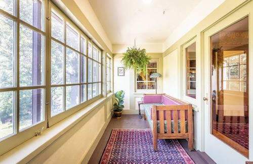 Rock Island Apartment | Experience a 3 bedroom historic apartment Rock Island, IL