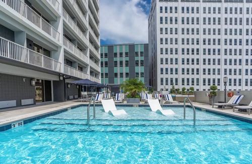 Milan Apartment | Experience City Views & Rooftop Pool – Steps from French Quarter & Bourbon St
