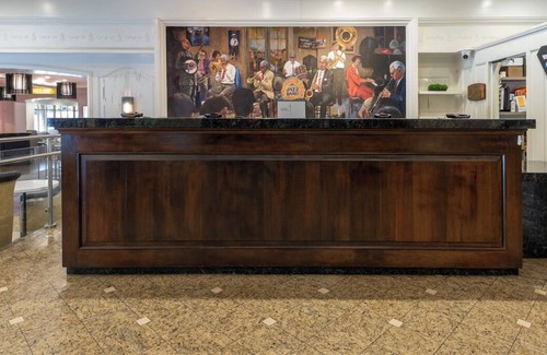 Milan Apartment | Experience City Views & Rooftop Pool – Steps from French Quarter & Bourbon St