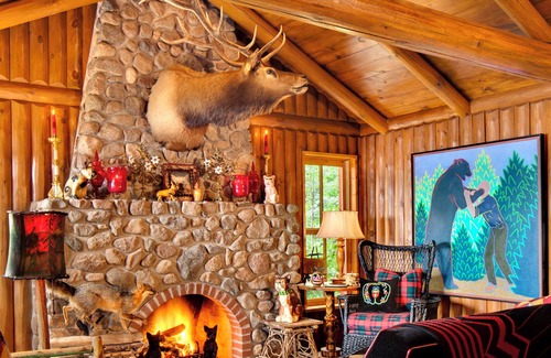 Rhinelander Cabin | EXPERIENCE LAKESIDE LUXURY AT MAPLE CABIN: YOUR IDYLLIC RETREAT IN STAR LAKE, WI