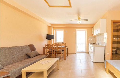 Banj Apartment | Experience the right feel-good atmosphere in these tastefully furnished apartments in the traditiona