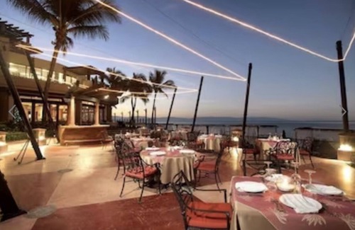 Flamingos Resort | Experience your Christmas vacation on the beach in the beautiful Nuervo Vallarta