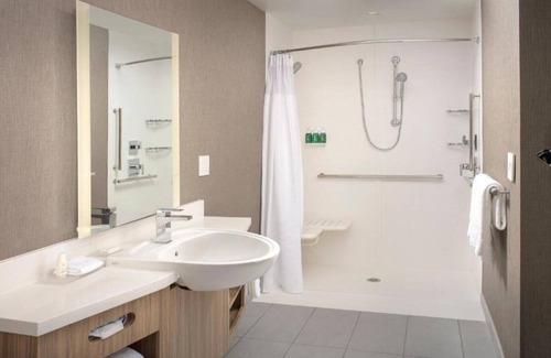 Loveland House | Explore from our newly opened hotel in Loveland/Windsor, CO