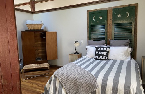 Woodman House | Explore the heart of the driftless area! The Carriage House awaits your arrival!