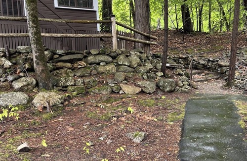 Holderness Cottage | Exposed Beams - Papa Bear Cottage on Squam Lake