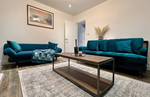 Maidstone House | Exquisite 3 Bed Home-Free Parking-Long Stay Discounts