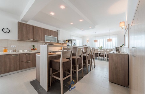 Debeljak Villa | Exquisite 4 BD villa for 8 with heated pool near Zadar