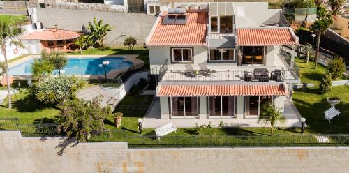 Santo Antonio Villa | Exquisite Madeira Villa Villa Funchal Belair 4 Bedroom Panoramic Sea View Heated Pool Hot-Tub