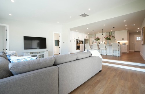 Orange House | Exquisite Pool/Jacuzzi Home: 2 EnSuites, Huge Yard