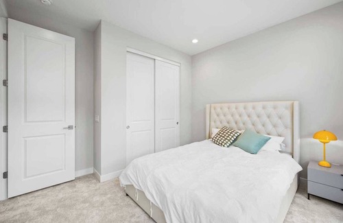Foothill Ranch House | Exquisite Retreat on Pin Ln #41790