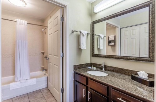Davenport House | Extended Stay living in the heart of the Quad Cities