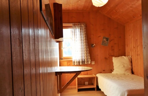 St. Luc Ski Chalet | Exterior: 4-room chalet for 6 (or even 7) people, with balconies, open view, very well located close