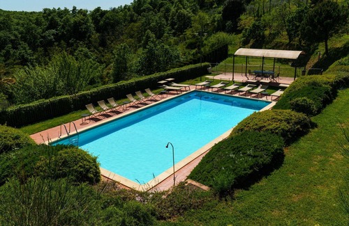 Sinalunga Villa | Extremely panoramic villa with private swimming pool, large, well-equipped outdoor area, terrace wit