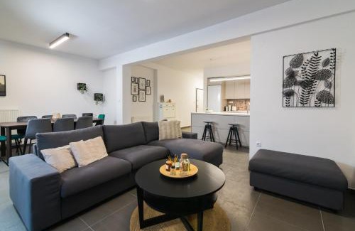 Thessaloniki Apartment | F & B Collection - 3 Bedroom Penthouse