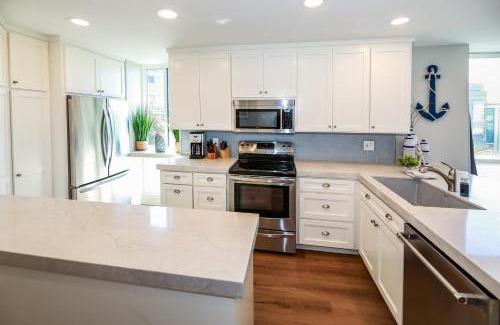 Townsite House | F14 - Tower 10 Oceanview Cottage