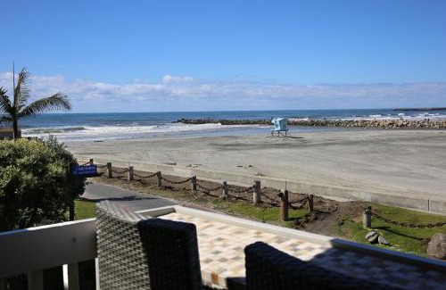Townsite House | F14 - Tower 10 Oceanview Cottage