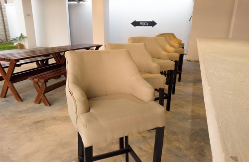 Lusaka Apartment | F2 - Pool, Inverter, Gym, Pavilion, Wifi, Perfect for Kids - Ibex Meanwood!