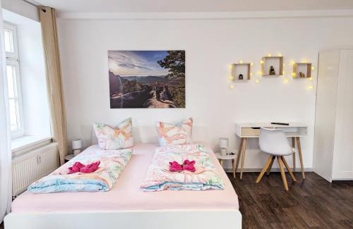 Sebnitz Apartment | F2 - Urlaubsmagie Sauna, Pool & Garten