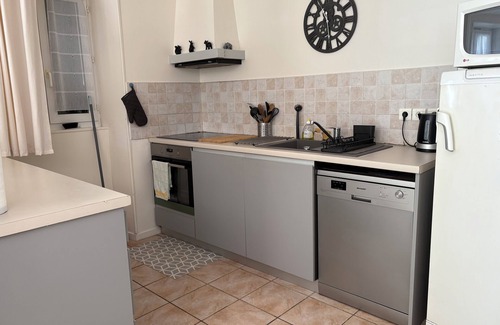 Cambo-les-Bains Apartment | F3 apartment near the center with private garden