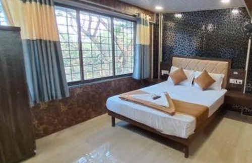 Andheri West Hotel | Fabexpress Ashirwad Residency