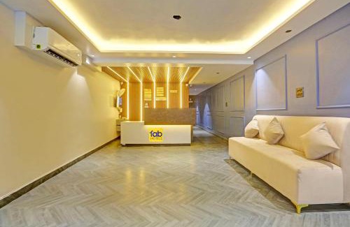 New Delhi House | FabExpress Baba's Inn Kirti Nagar