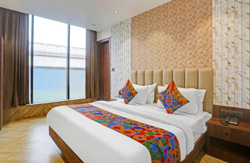 New Delhi House | FabExpress Baba's Inn Kirti Nagar