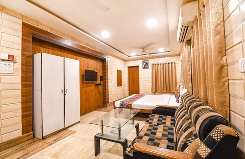 Ballygunge Hotel | Fabexpress Golden Suites