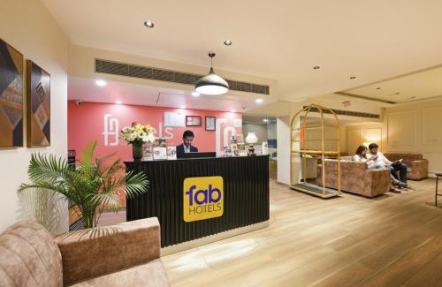 New Friends Colony Hotel | FabExpress La Serene NFC
