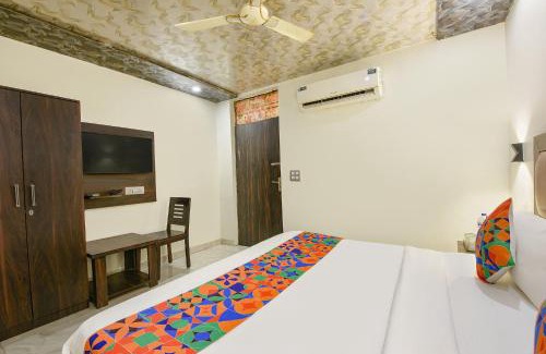 Faridabad Hotel | FabExpress Lazeeno