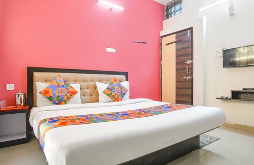 Indore Hotel | Fabexpress Royal Palace Inn