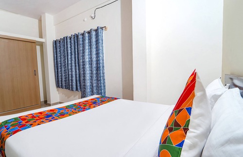 Krishnarajapura Hotel | Fabexpress Ss Suites