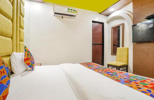 Andheri West Hotel | FabExpress Versova Residency - Nr Kokilaben Hospital