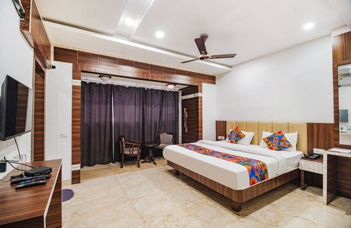 Sualkuchi Hotel | Fabhotel Apple Tree