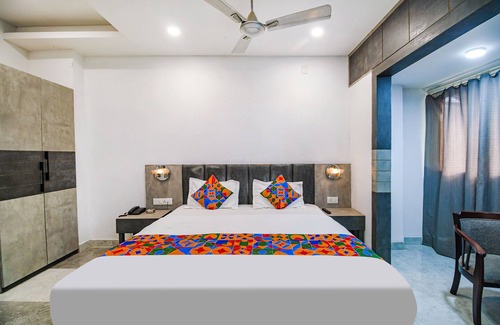 Sualkuchi Hotel | Fabhotel Apple Tree