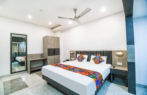 Sualkuchi Hotel | Fabhotel Apple Tree