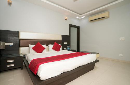 Gurugram Hotel | FabHotel Daffodils