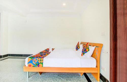 HSR Layout Hotel | FabHotel Emara Grand - HAL Old Airport Road