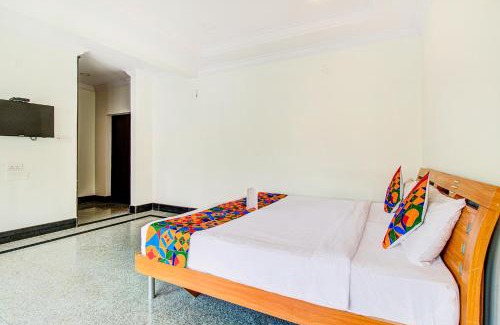 HSR Layout Hotel | FabHotel Emara Grand - HAL Old Airport Road