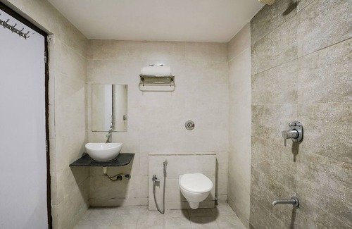 Ahmedabad Hotel | Fabhotel Galaxy I