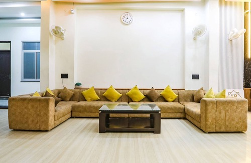 Faizabad Hotel | Fabhotel Jb Square Resort
