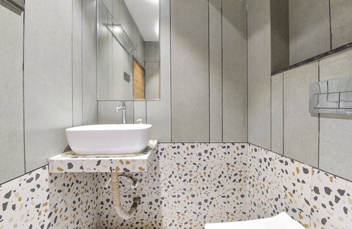 Rau Hotel | Fabhotel Kesar