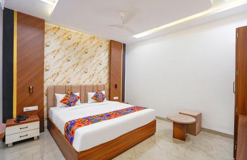 Indore Hotel | FabHotel Seemansh