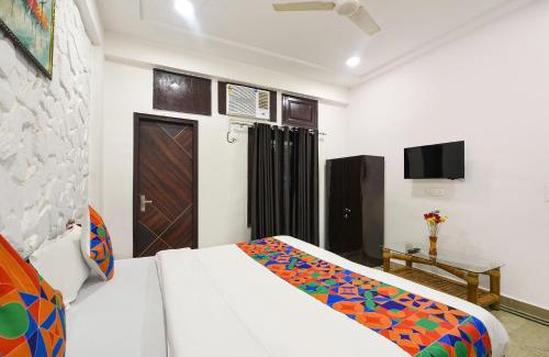 Noida Hotel | FabHotel Silver Stone