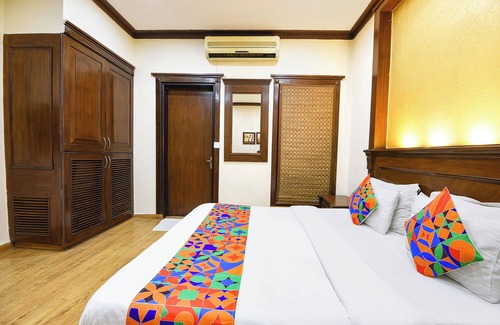 DLF Phase 3 Hotel | Fabhotel Siris 18